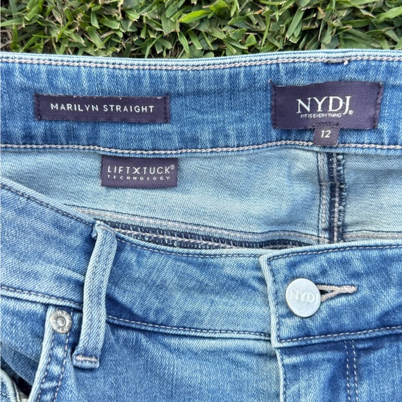 NYDJ "Marilyn Straight" jeans - size 12 - Picture 2 of 5